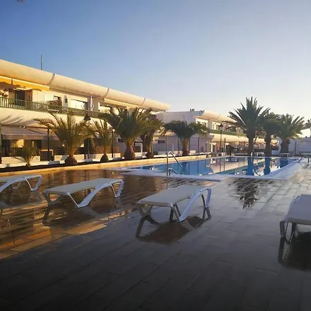 Renthome Dunasol 350 Apartment Corralejo